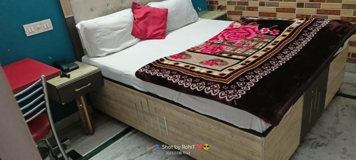 Hotel New Apple Rose Chandigarh Near Railway Station Dariya Uco Bank Ke Pass Exterior photo
