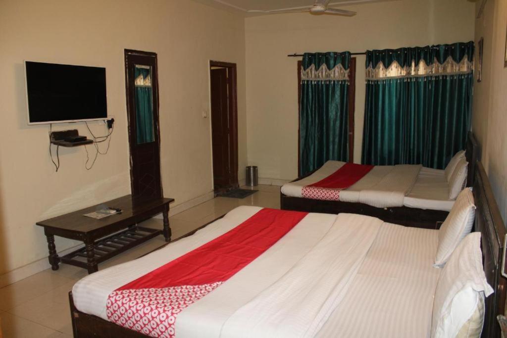 Hotel New Apple Rose Chandigarh Near Railway Station Dariya Uco Bank Ke Pass Exterior photo
