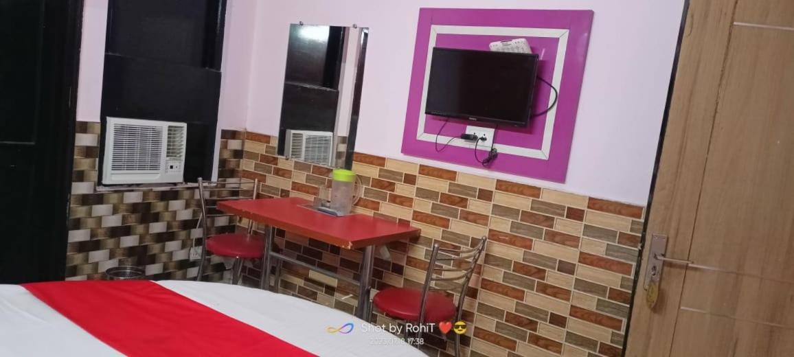 Hotel New Apple Rose Chandigarh Near Railway Station Dariya Uco Bank Ke Pass Exterior photo