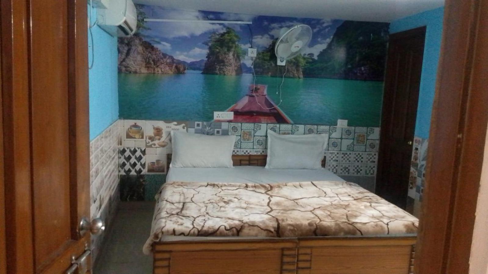 Hotel New Apple Rose Chandigarh Near Railway Station Dariya Uco Bank Ke Pass Room photo